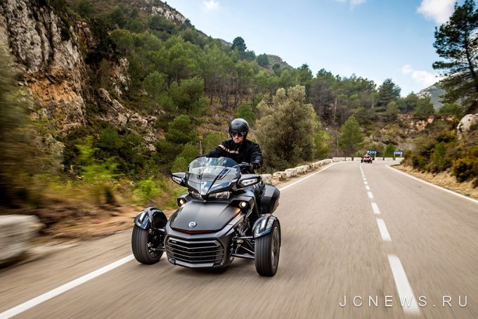 Can-Am ��������� ��������� ��� Spider